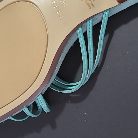 Bandolino Sz 8M Turquoise Sandal w/Stone Detail Kitten Heel Slip-on - Picture 4 of 11